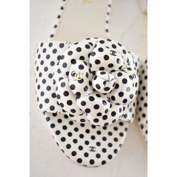 Chanel 24P Black White Camellia Flower Polka Dot CC Logo Mule Slide Sandal 38 - Picture 8 of 15